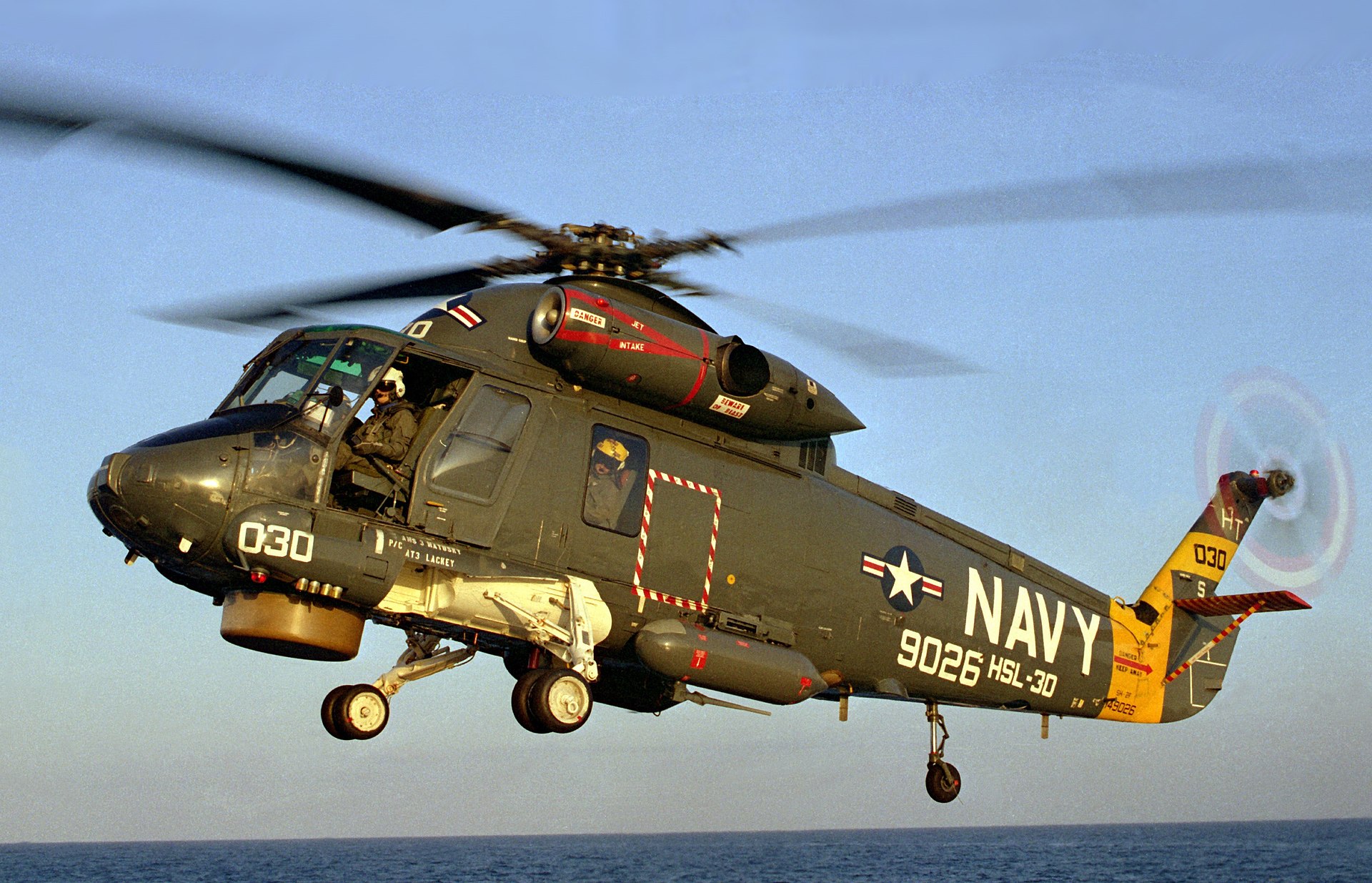 TRỰC THĂNG Sikorsky SH-60 Seahawk (Sea Hawk) SH-2F Seahawk