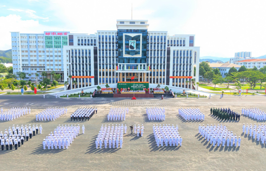 XÂY DỰNG HỌC VIỆN HẢI QUÂN THEO MÔ HÌNH NHÀ TRƯỜNG QUÂN ĐỘI THÔNG MINH, TINH NHUỆ HVHQ lemokilo.com 1